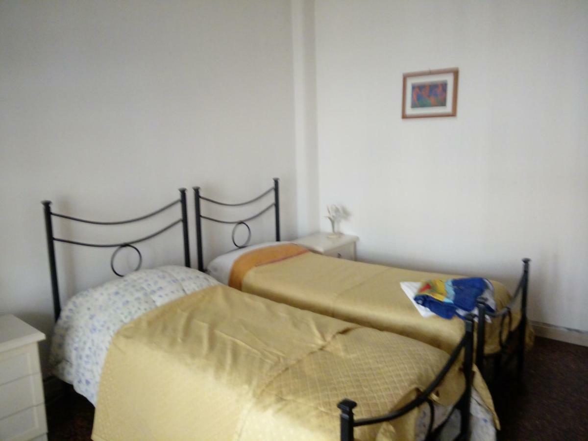 Alloggio Turistico P.Lodi Apartment Rome Luaran gambar